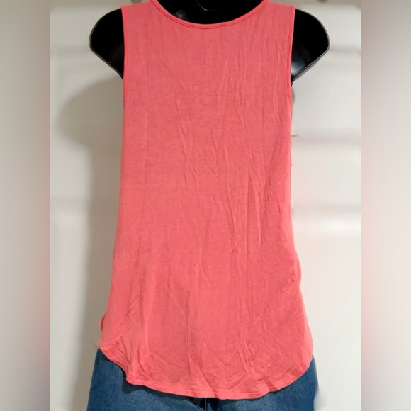 Women’s coral color sleeveless tank top with crisscross front.  Size S - Picture 2 of 2